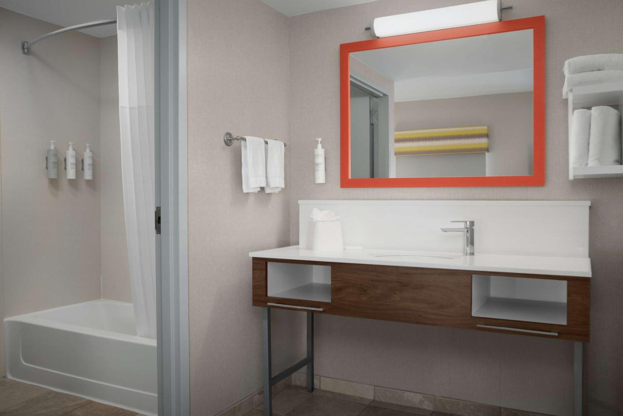 Hampton Inn & Suites-Knoxville/North I-75 Экстерьер фото