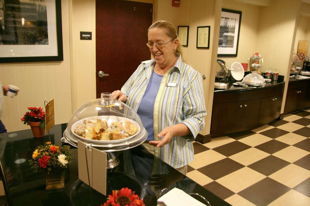 Hampton Inn & Suites-Knoxville/North I-75 Ресторан фото